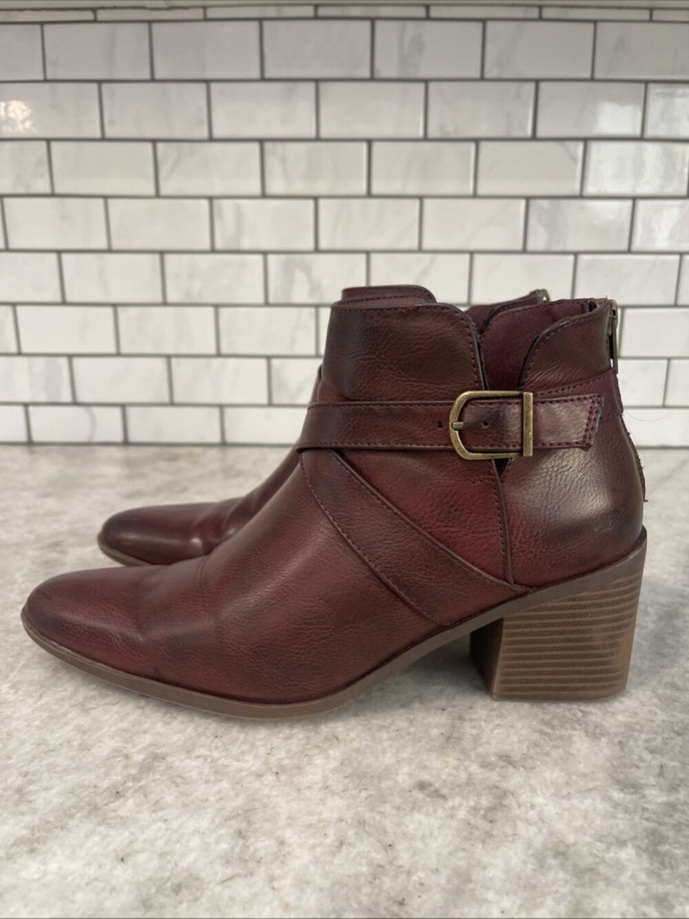 Frye & Co Boots Womens 9 Pembrooke Redwood Burgundy Ankle Booties Stacked Heel
